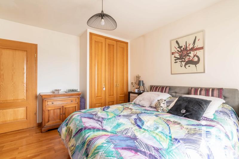Appartement - 99 m² - 5 pièces