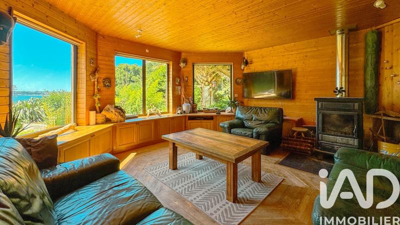 Maison - 136 m² - 8 pièces