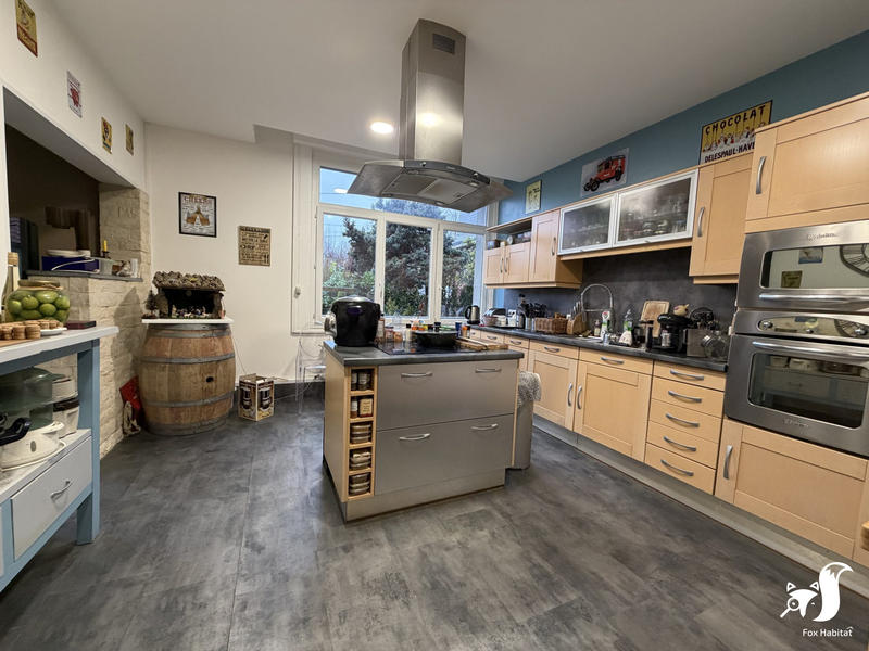 Maison - 321 m² - 7 pièces