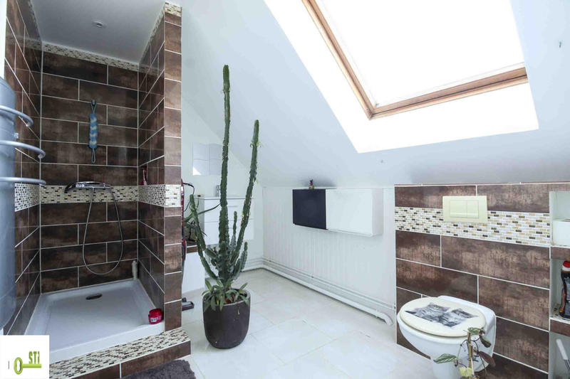 Maison - 161 m² - 6 pièces