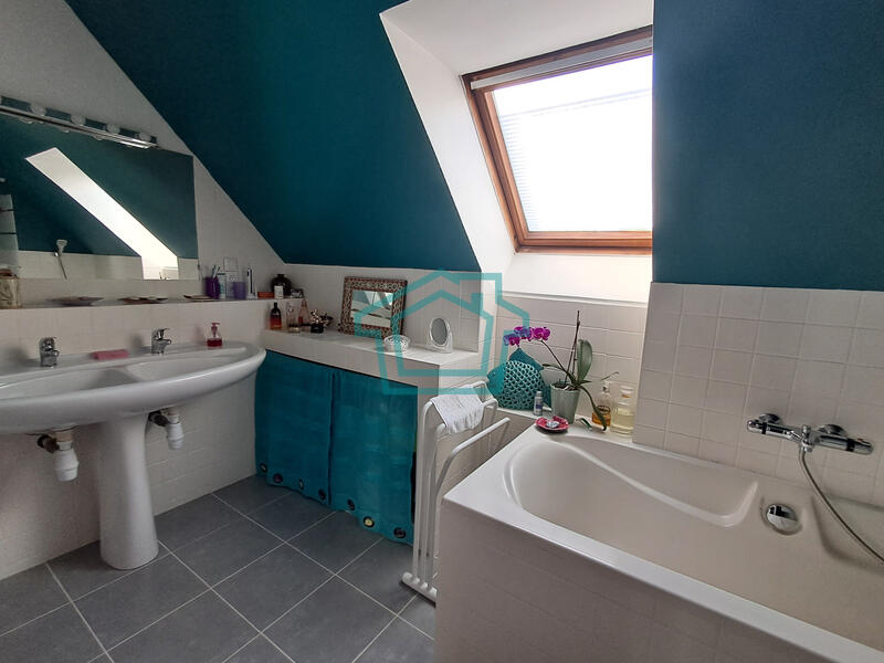 Maison - 135 m² - 6 pièces