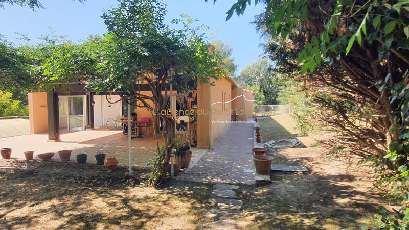 Villa - 166 m² - 6 pièces