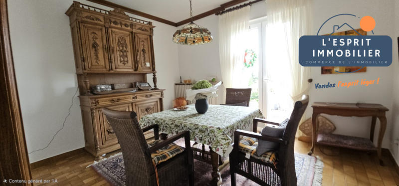 Maison - 223 m² - 7 pièces