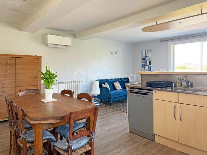 Propriété - 310 m² - 8 pièces