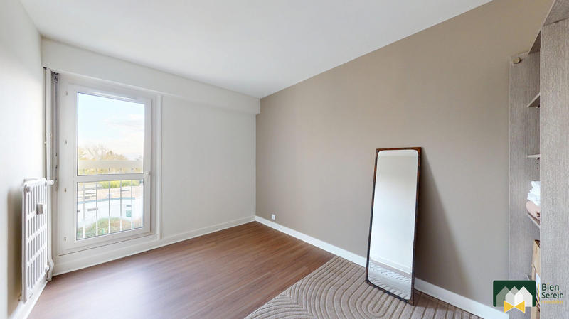 Appartement - 81 m² - 3 pièces