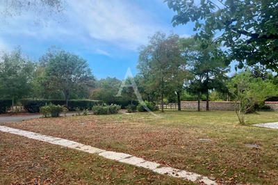 Maison - 200 m² - 9 pièces