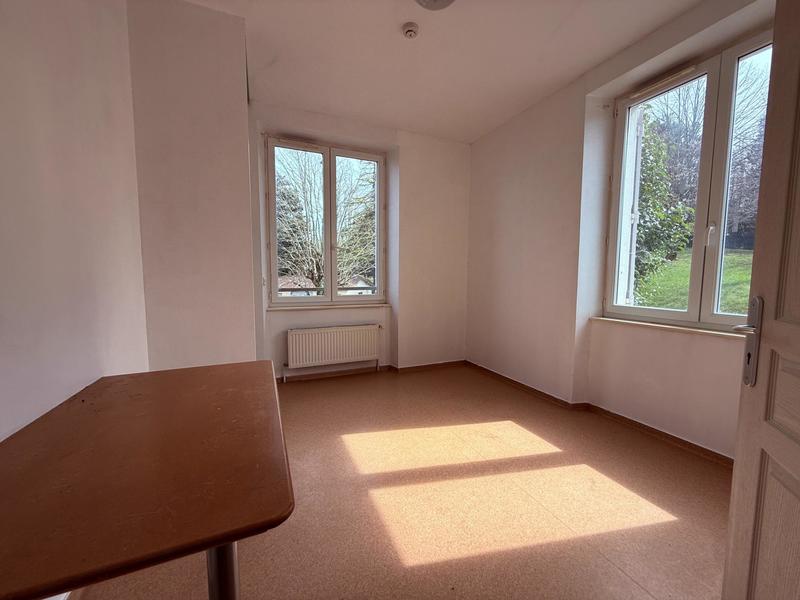 Maison - 550 m² - 20 pièces