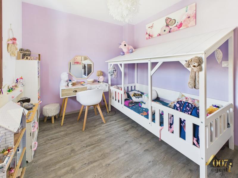 Maison - 101 m² - 5 pièces