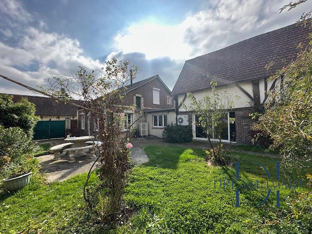 Maison - 216 m² - 7 pièces