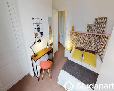 Chambre - 95 m² - 1 pièce