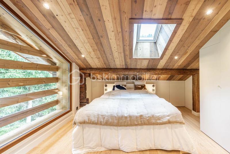 Châlet - 216 m² - 9 pièces