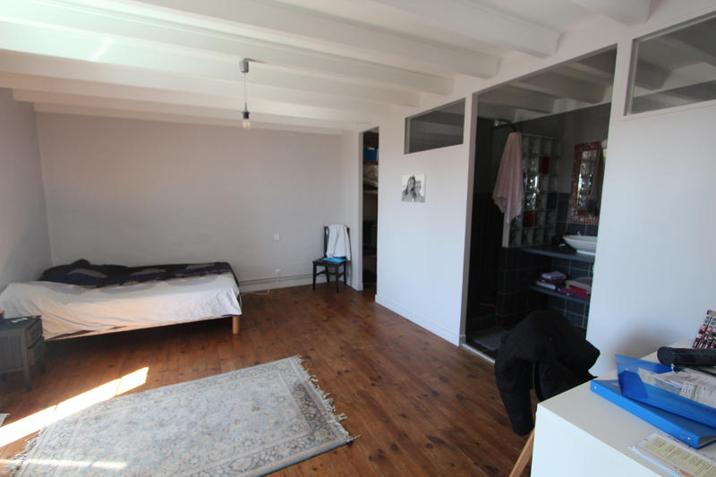 Maison - 225 m² - 7 pièces