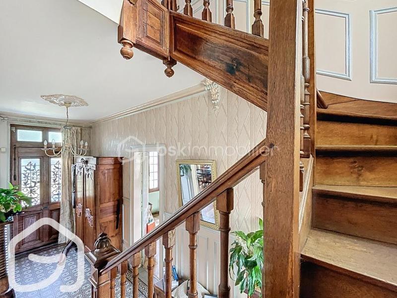 Maison de maîtres - 162 m² - 7 pièces