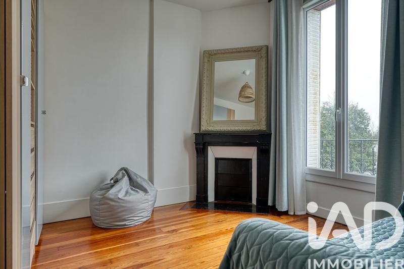 Maison - 180 m² - 8 pièces