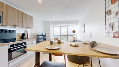 Appartement - 74 m² - 5 pièces