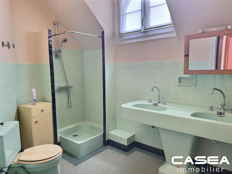 Maison - 127 m² - 7 pièces