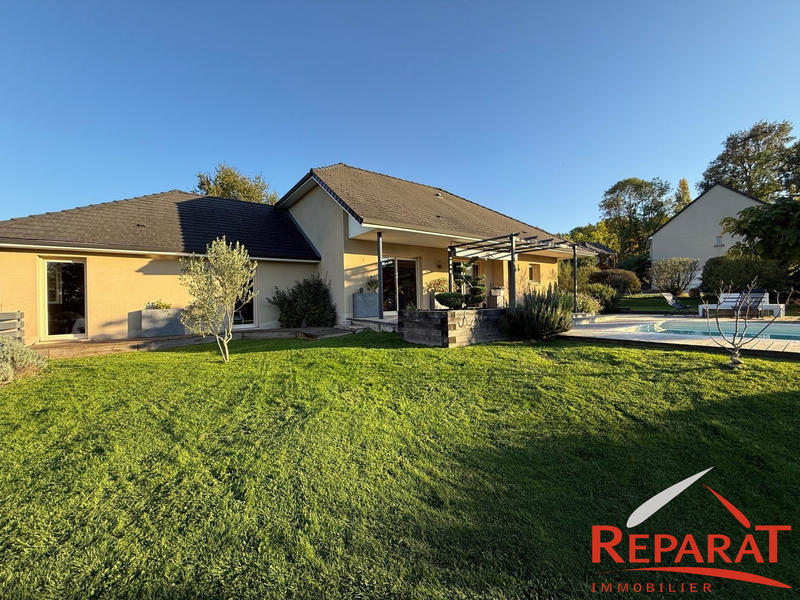 Maison - 141 m² - 5 pièces