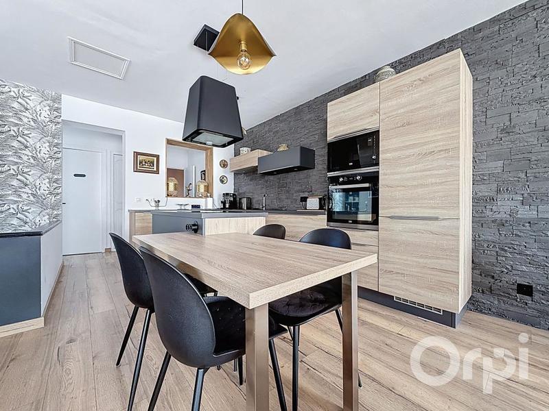 Maison - 199 m² - 4 pièces