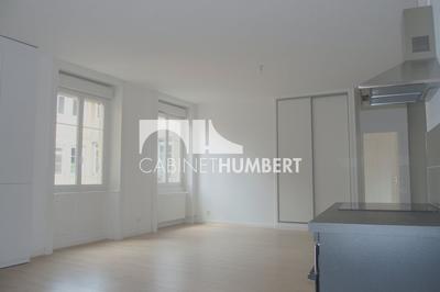 Appartement - 65 m² - 2 pièces