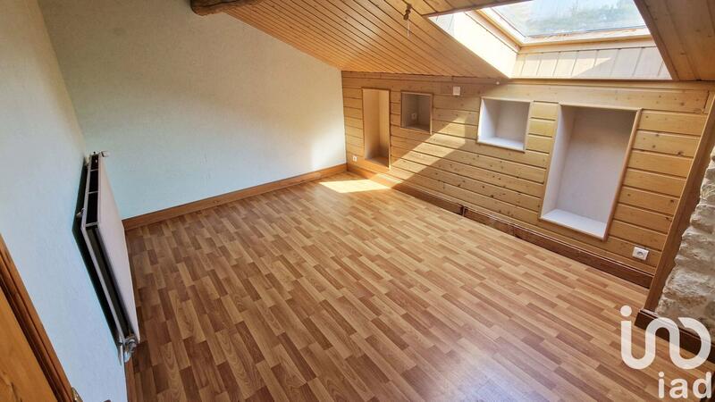 Maison - 265 m² - 10 pièces