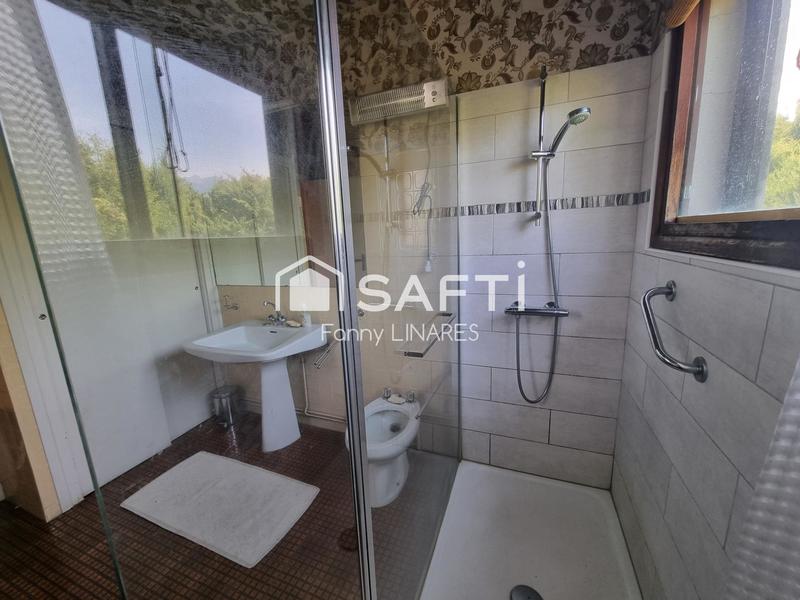 Maison - 224 m² - 8 pièces