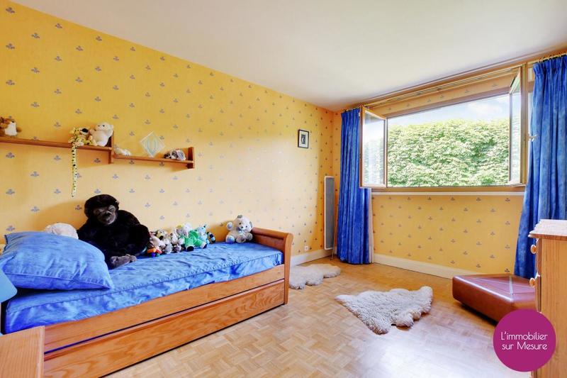 Maison - 270 m² - 6 pièces