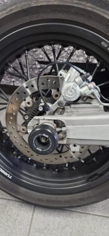 Husqvarna 701 Supermoto 700