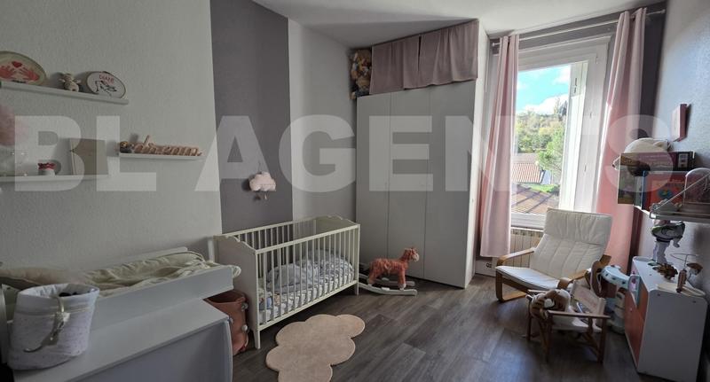 Maison de ville - 180 m² - 7 pièces