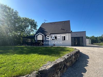 Maison - 135 m² - 4 pièces