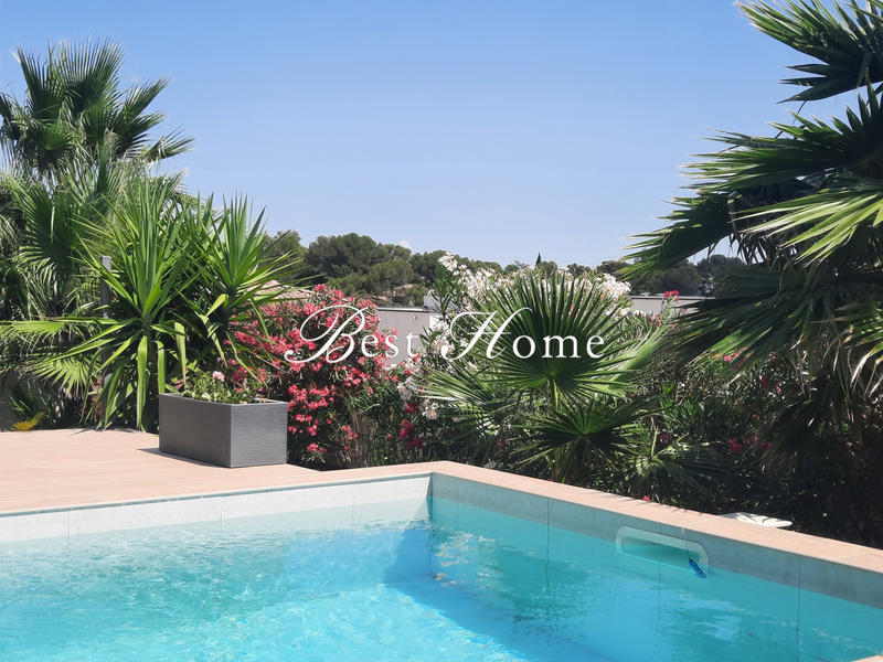 Maison - 140 m² - 6 pièces