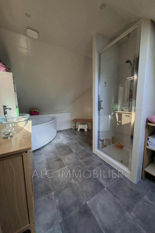 Maison - 128 m² - 5 pièces