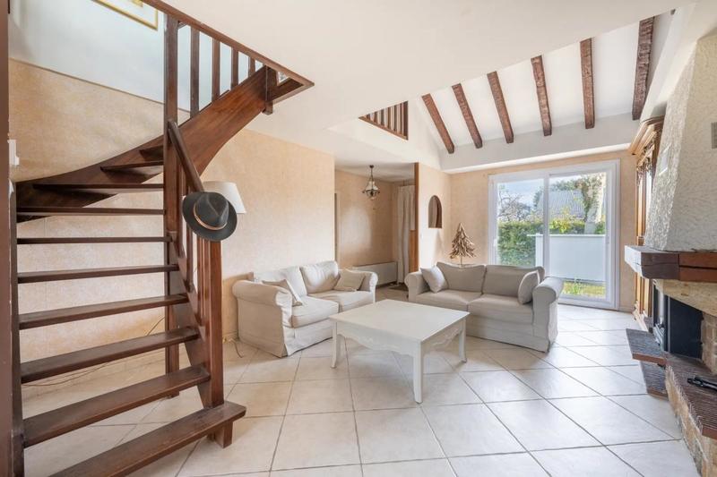 Maison - 140 m² - 7 pièces