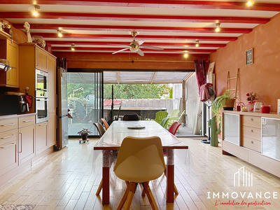 Appartement - 151 m² - 5 pièces