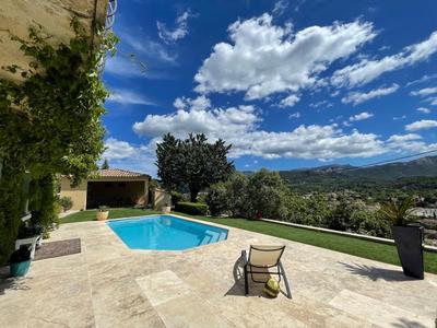 Maison - 150 m² - 4 pièces