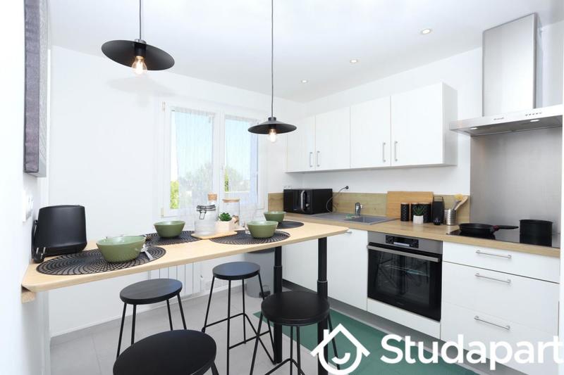 Chambre - 12 m² - 1 pièce