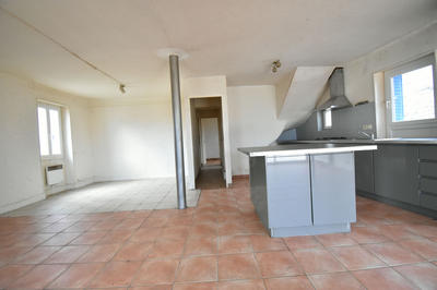 Maison - 141 m² - 7 pièces