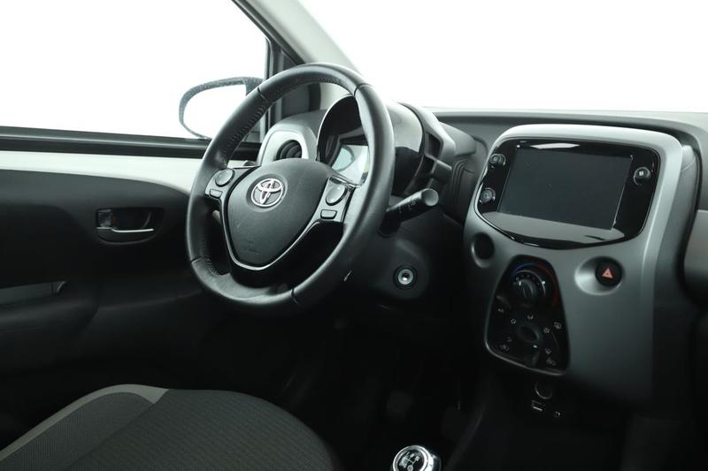 Toyota Aygo 1.0 Vvt-i X-Play 5p 72 ch