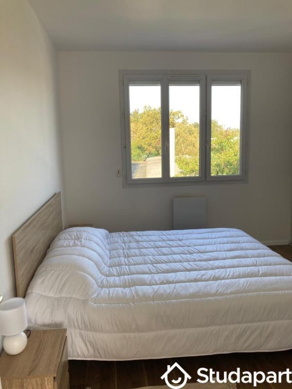 Chambre - 13 m² - 1 pièce