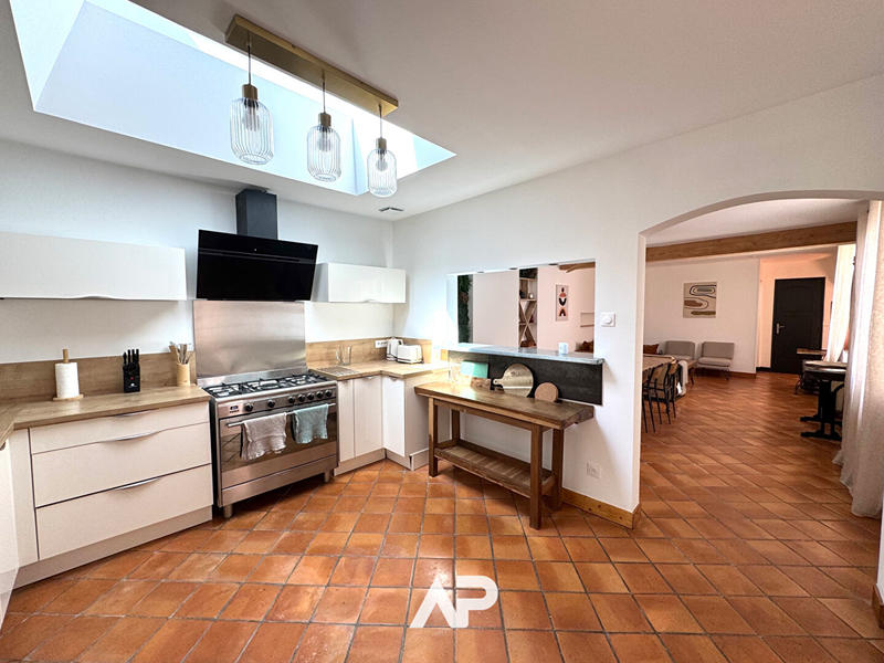 Maison - 157 m² - 6 pièces