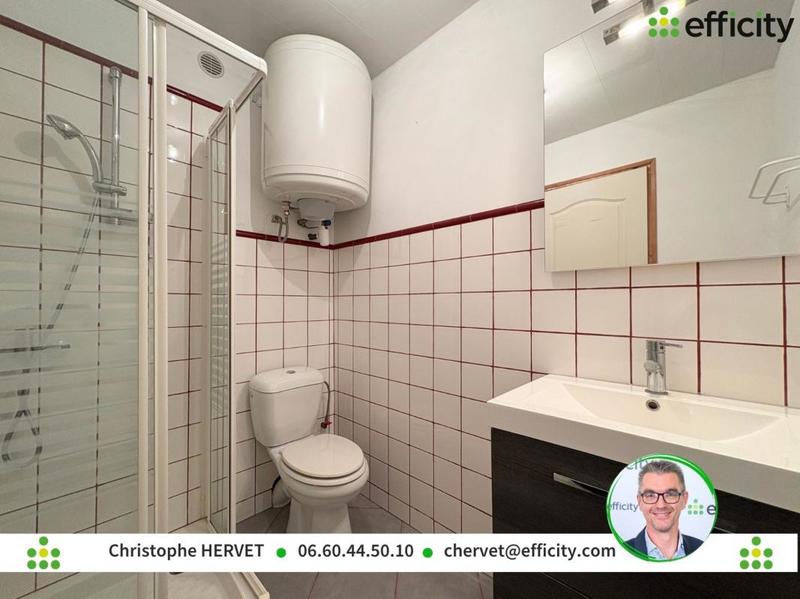 Maison - 263 m² - 8 pièces