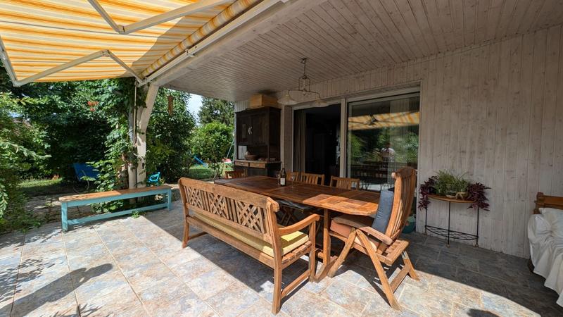 Maison - 170 m² - 8 pièces