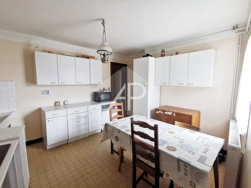 Maison ancienne - 185 m² - 5 pièces