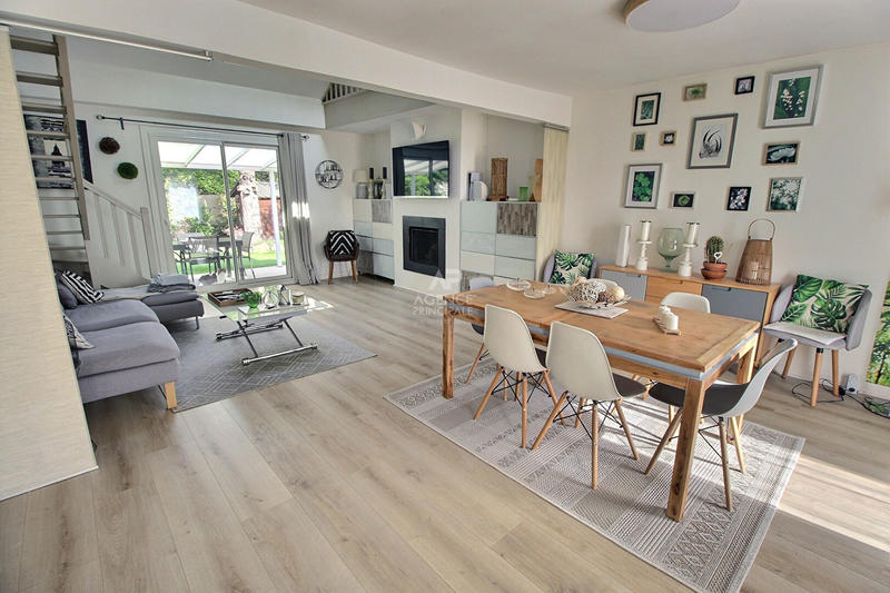 Maison - 140 m² - 7 pièces