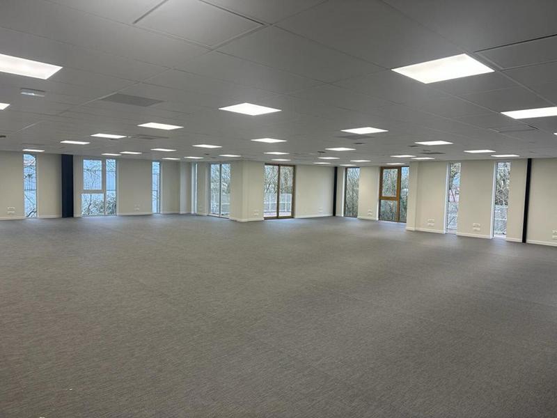 Bureau - 300 m²