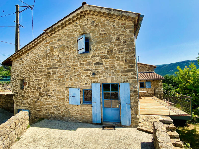 Maison - 160 m² - 9 pièces