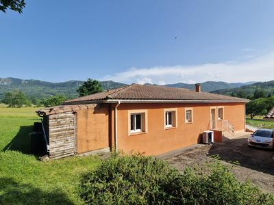 Villa - 192 m² - 5 pièces