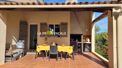 Maison - 104 m² - 5 pièces