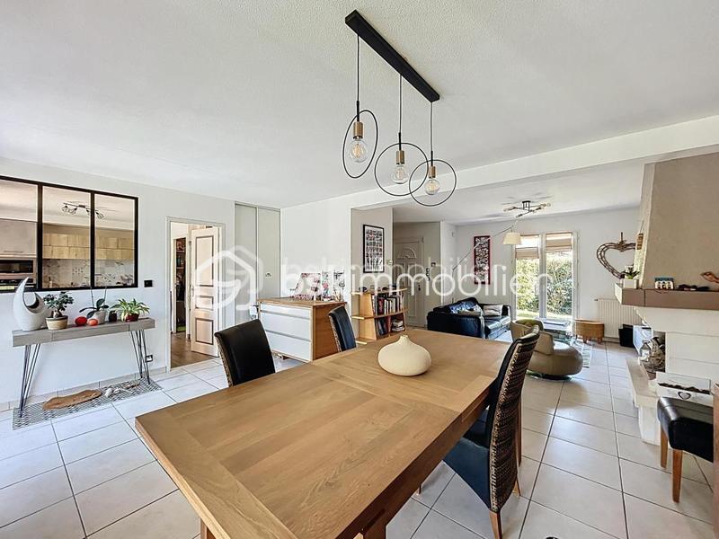 Maison - 138 m² - 6 pièces