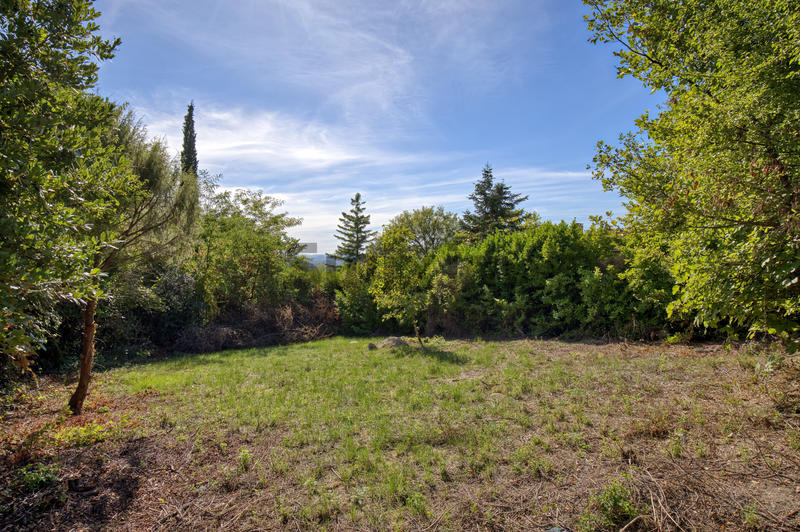 Terrain - 1 500 m²