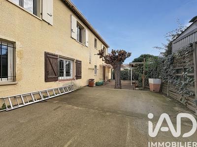 Maison - 191 m² - 8 pièces